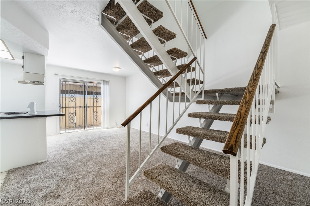 535 Sellers Place Property Photo 10
