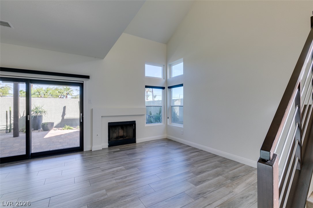 1662 Cloister Avenue Property Photo 4