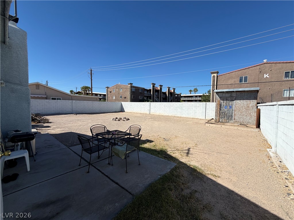 5532 Azuza Avenue Property Photo 7