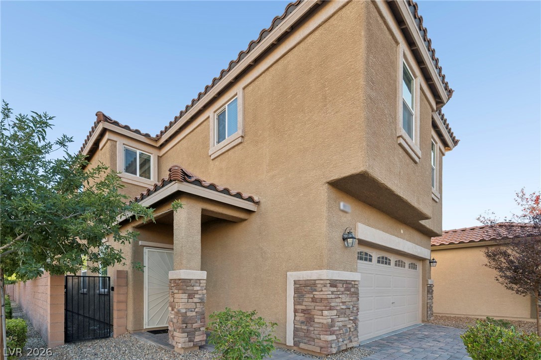 8033 Literature Court Property Photo 4