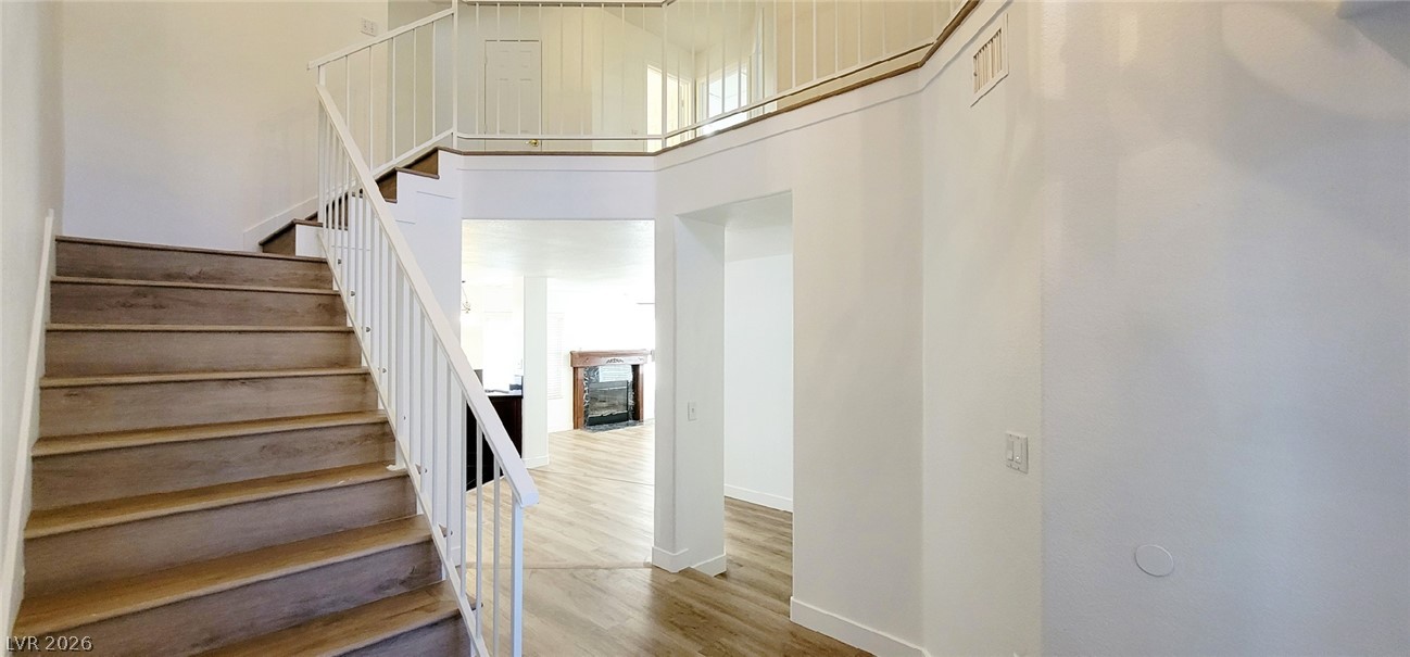 2001 Silverton Drive Property Photo 4