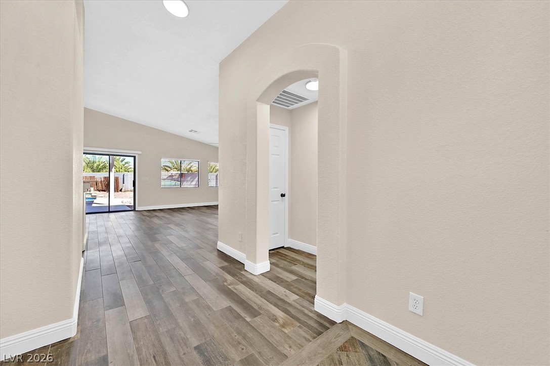 5224 Misty Foxglove Court Property Photo 4