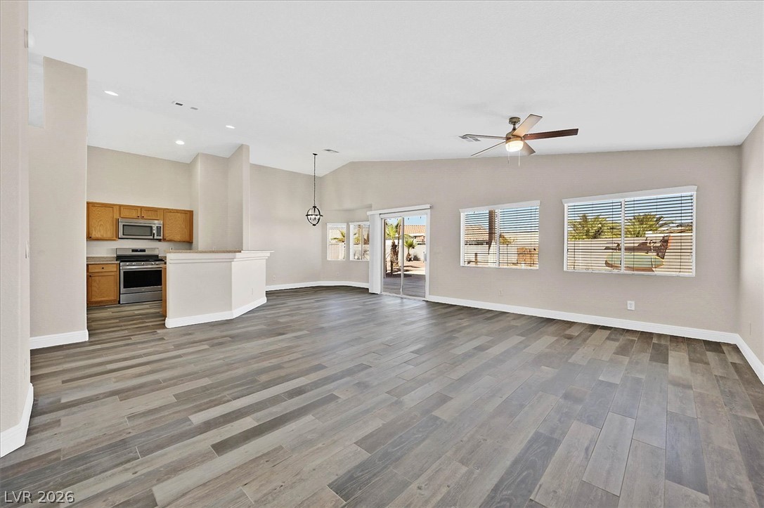 5224 Misty Foxglove Court Property Photo 5