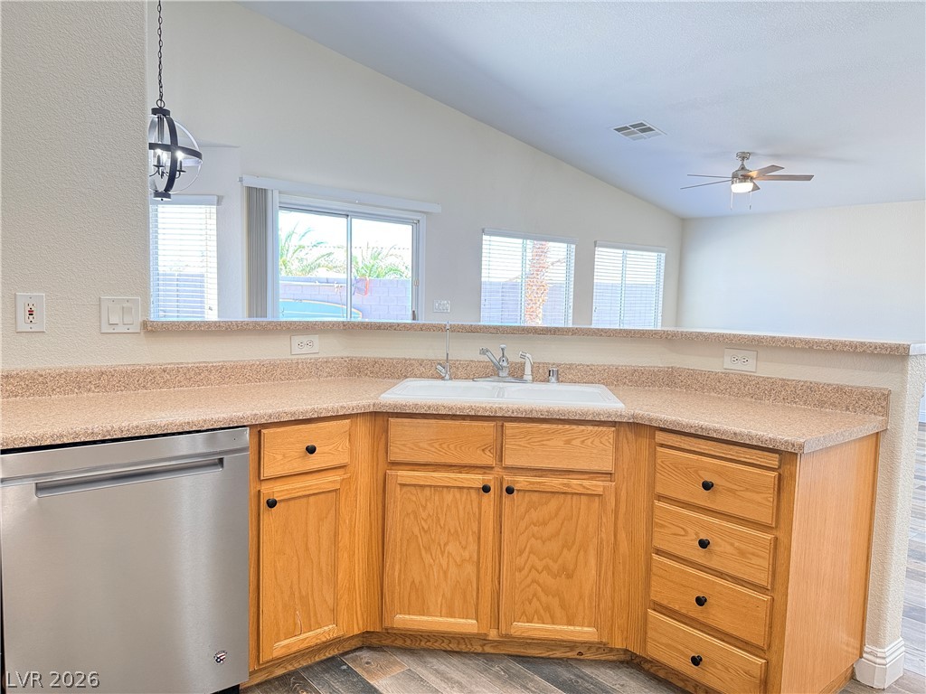 5224 Misty Foxglove Court Property Photo 12