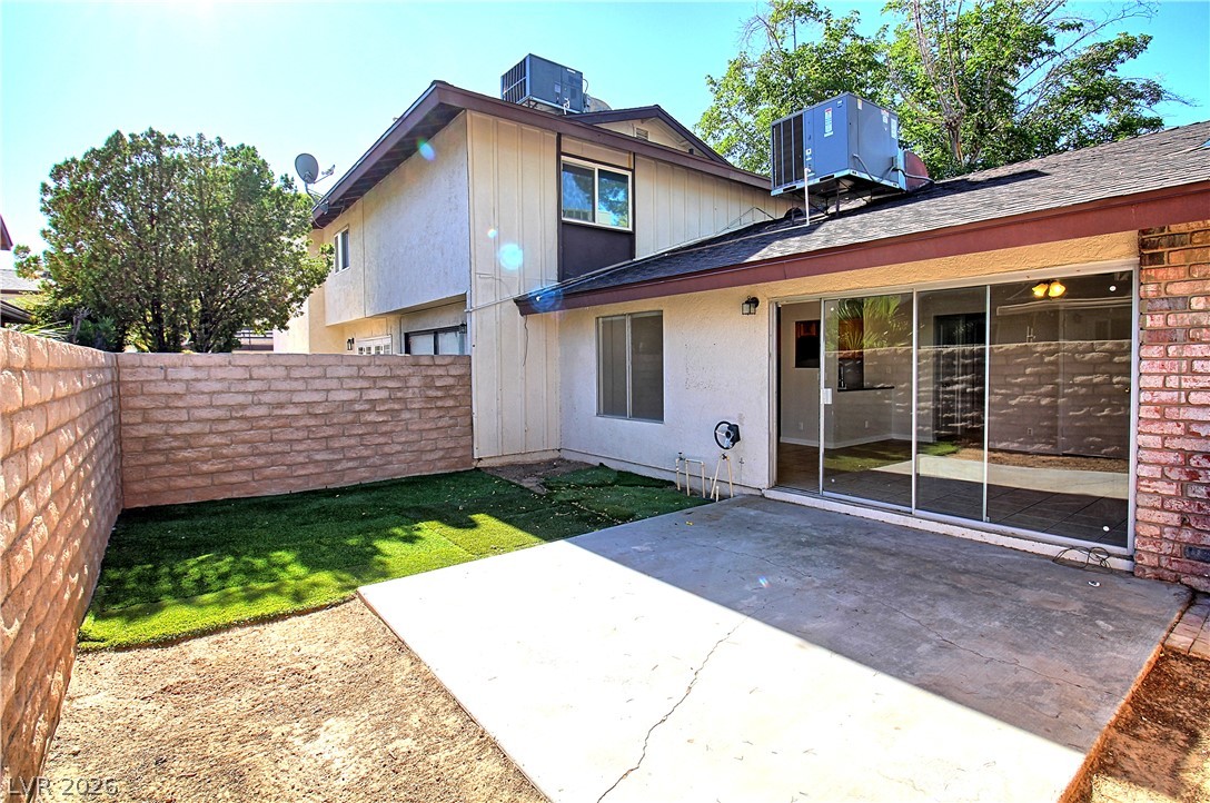 2349 Canfield Drive A Property Photo 10