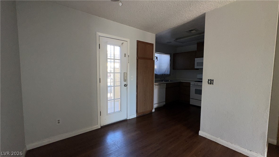 543 Kristin Lane Property Photo 14