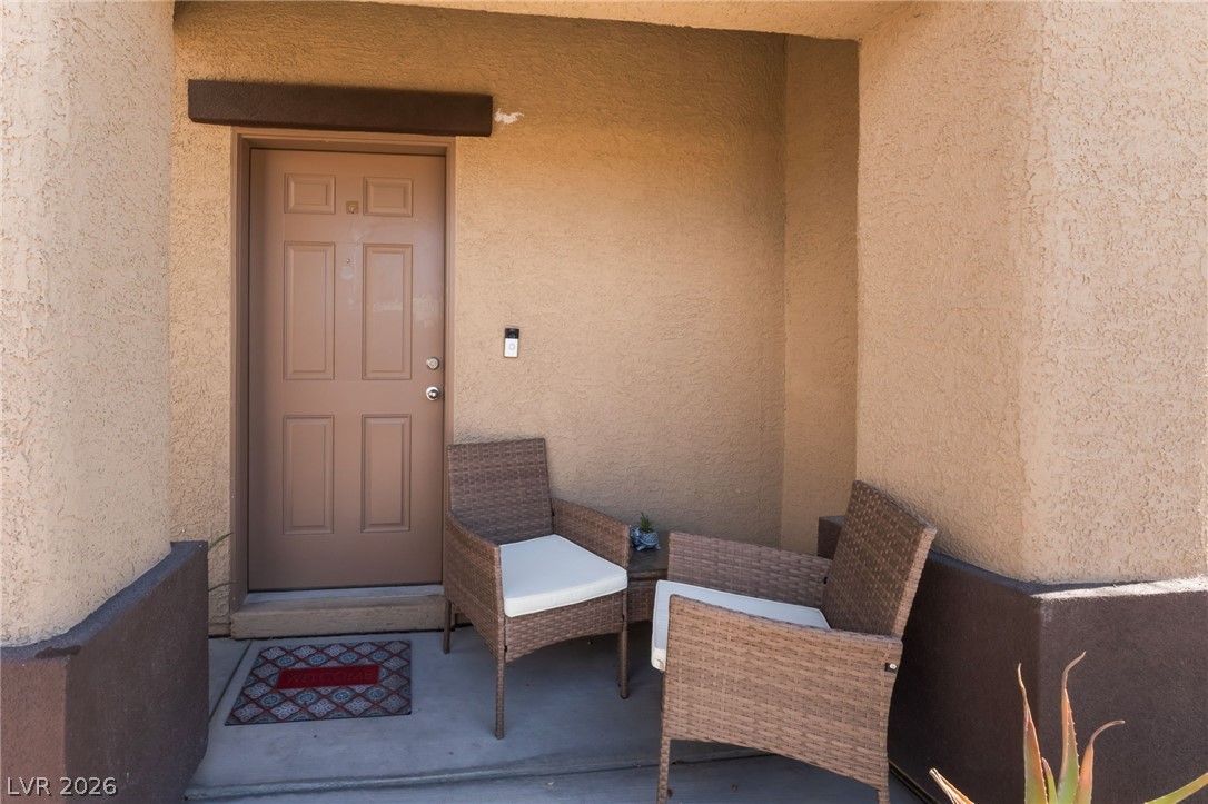 5230 Steep Cliffs Avenue Property Photo 4