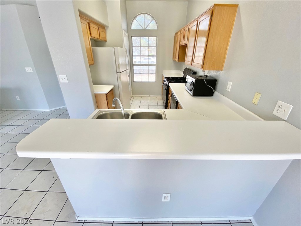 3721 Nairobi Lane Property Photo 2