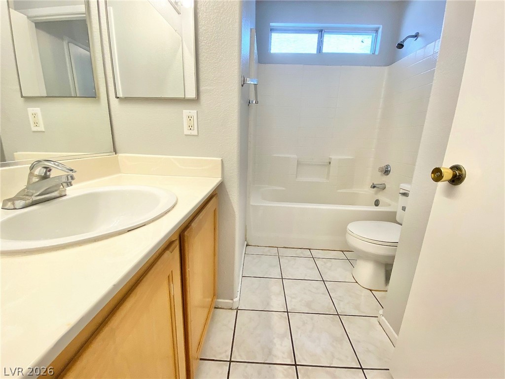 3721 Nairobi Lane Property Photo 10