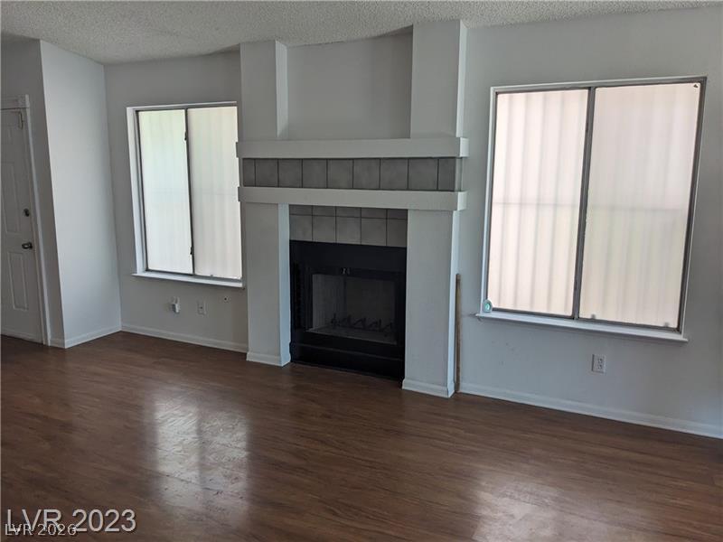 712 Brenner Way Property Photo 4