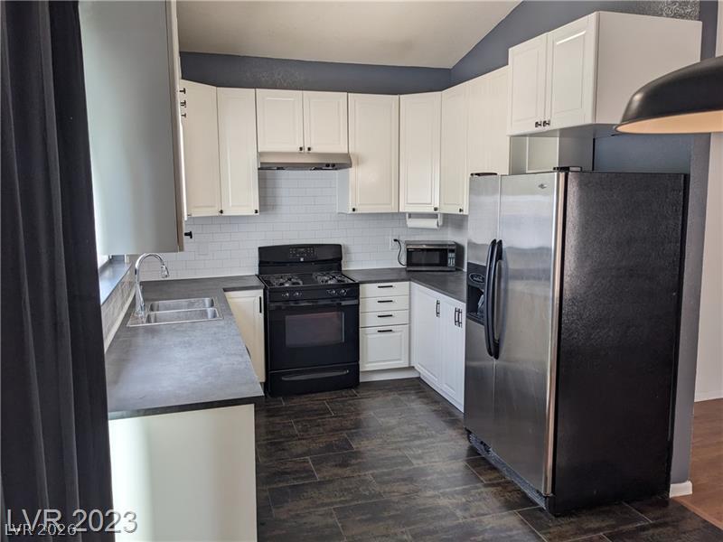 712 Brenner Way Property Photo 8