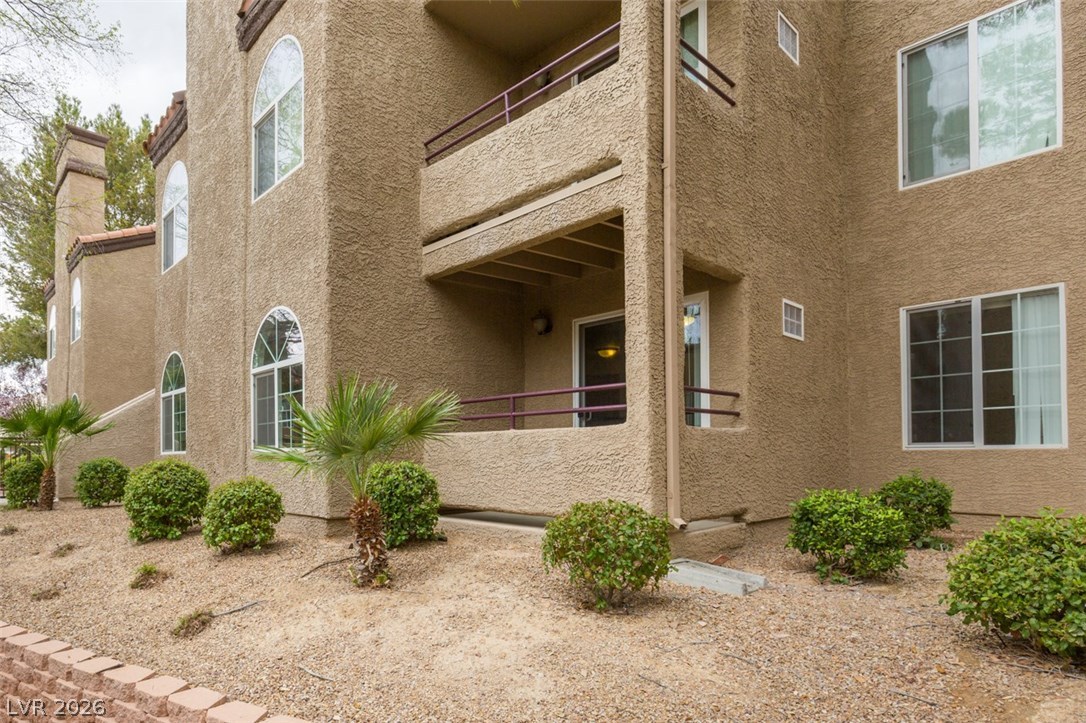 9325 West Desert Inn Road 113 Property Photo 2