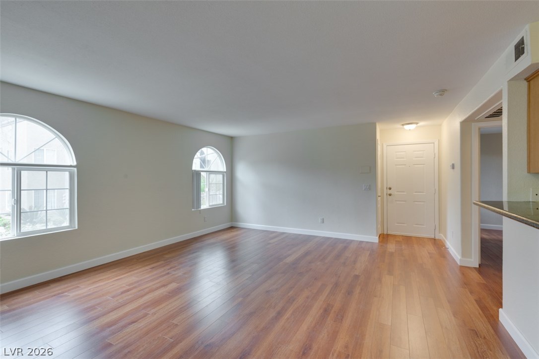 9325 West Desert Inn Road 113 Property Photo 6