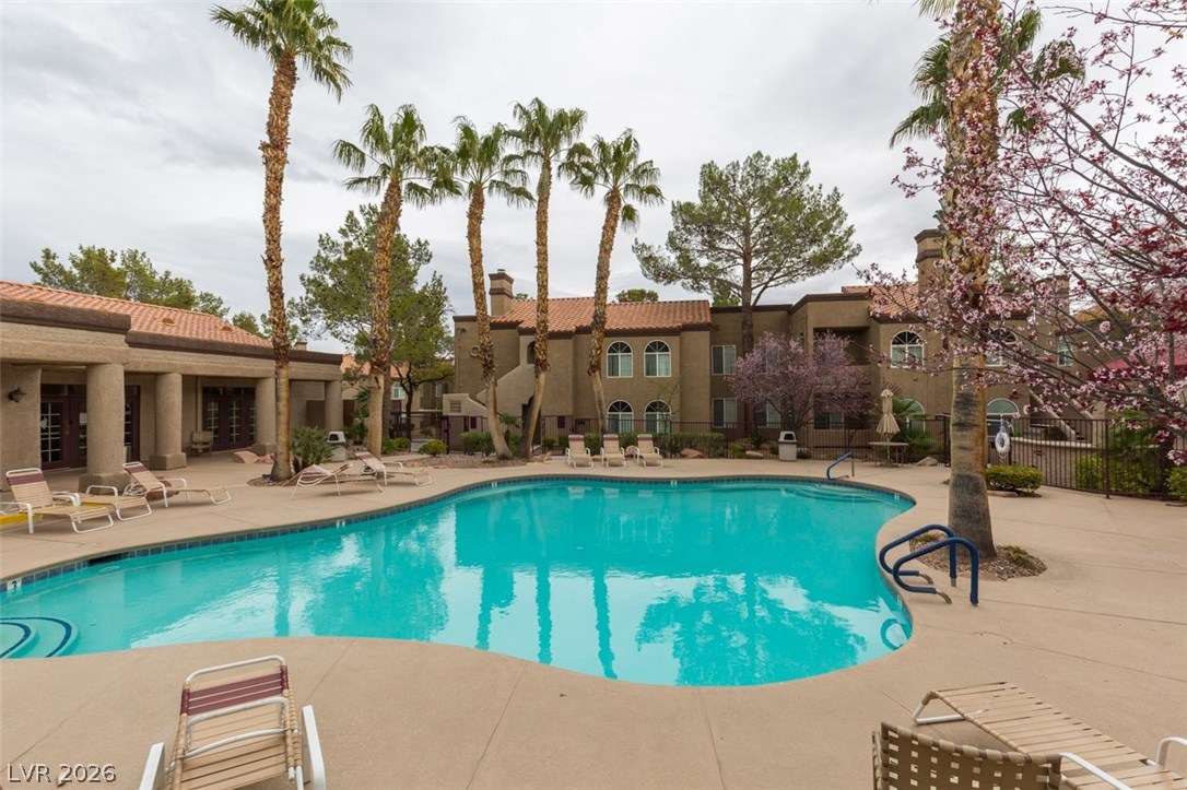 9325 West Desert Inn Road 113 Property Photo 35