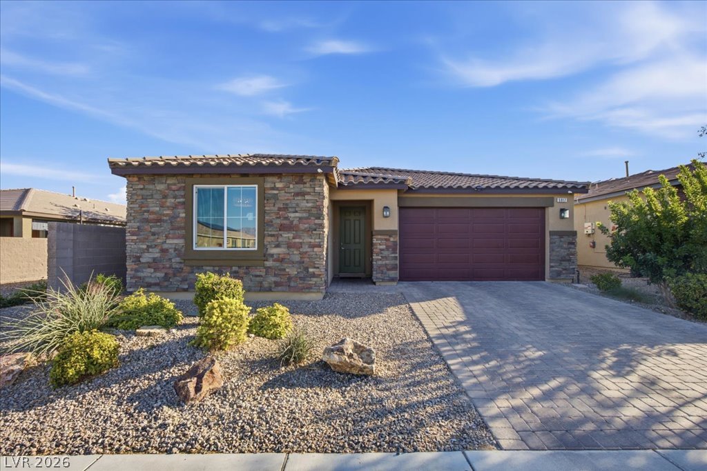 5917 Peridot Falls Avenue Property Photo 1