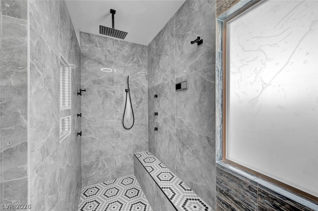 6636 Cliff Shore Court Property Photo 36