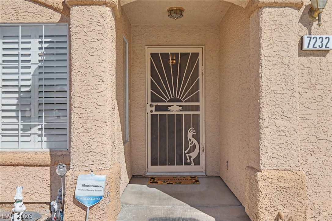 7232 London Bridge Avenue Property Photo 4