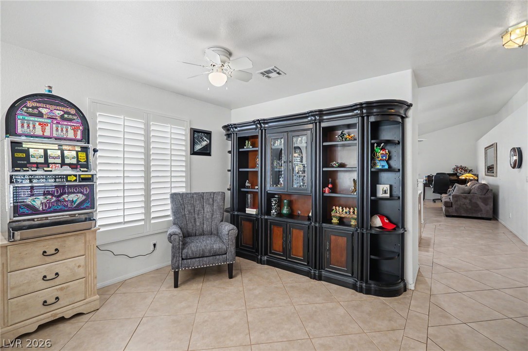 7232 London Bridge Avenue Property Photo 7