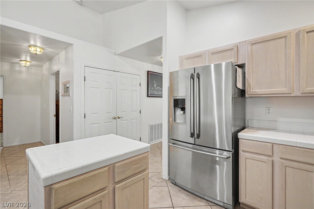 7232 London Bridge Avenue Property Photo 10