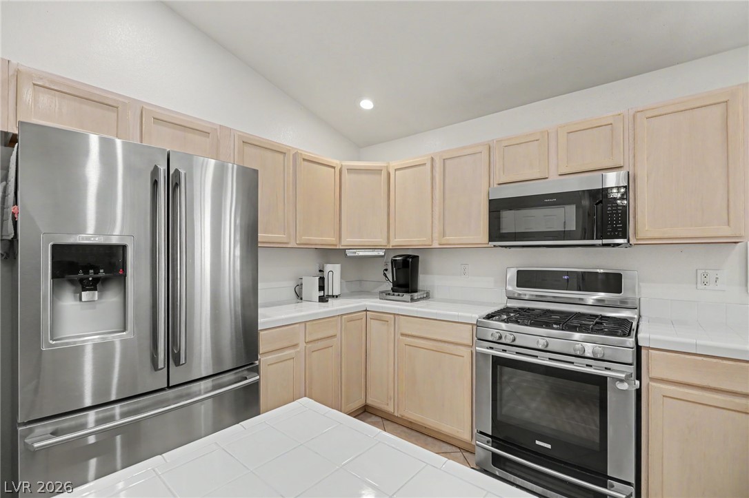 7232 London Bridge Avenue Property Photo 11