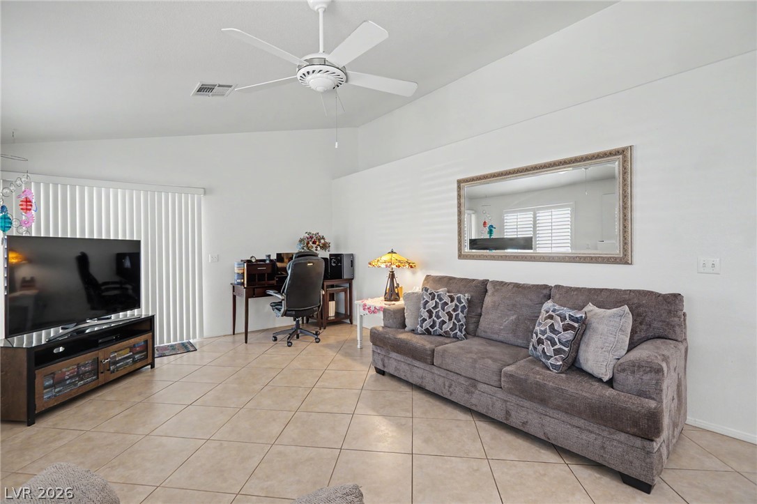 7232 London Bridge Avenue Property Photo 13
