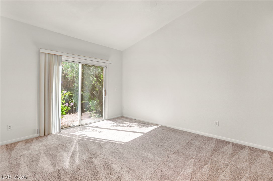 1745 Lily Pond Circle Property Photo 20