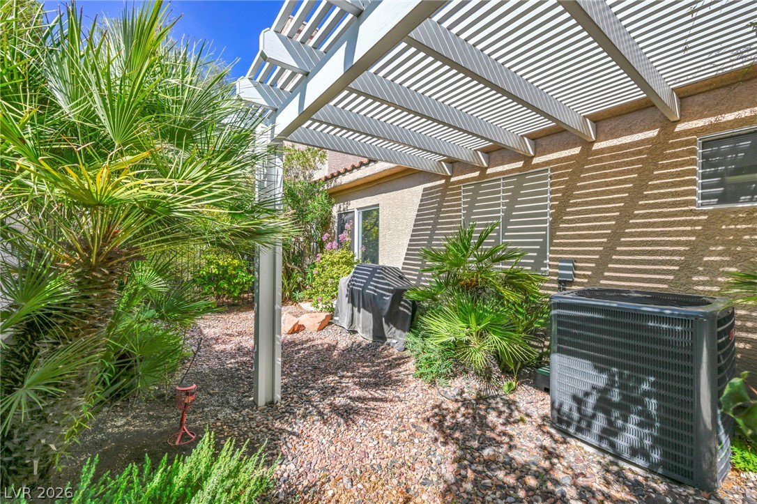 1745 Lily Pond Circle Property Photo 27