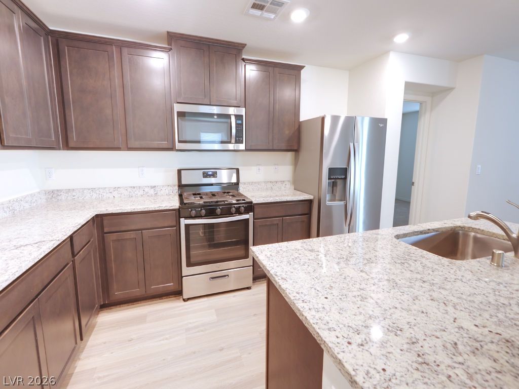 626 Abrazar Avenue Property Photo 11