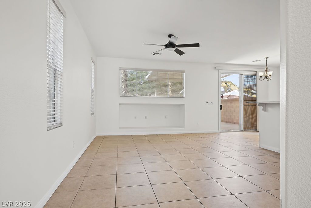 754 Solitude Point Avenue Property Photo 4