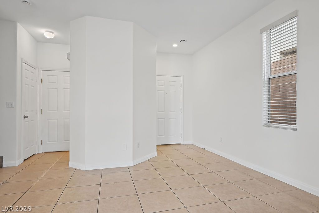 754 Solitude Point Avenue Property Photo 12