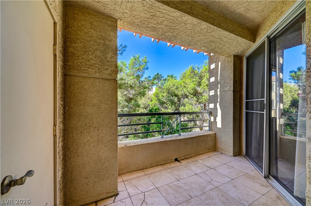 230 East Flamingo Road 333 Property Photo 35