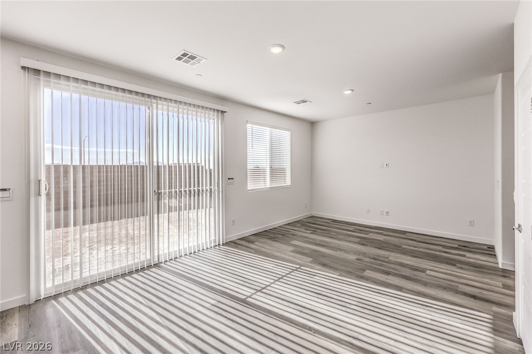 7339 Tanya Falls Street Property Photo 5