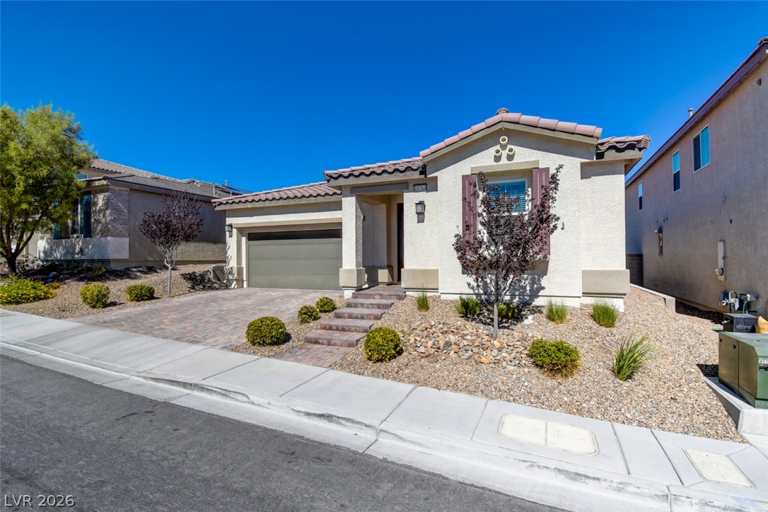 10764 Canary Blossom Avenue Property Photo 3