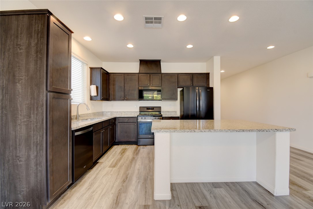 10764 Canary Blossom Avenue Property Photo 7