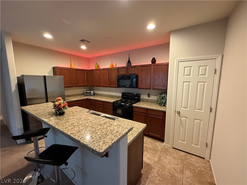 933 Aspen Cliff Drive Property Photo 3