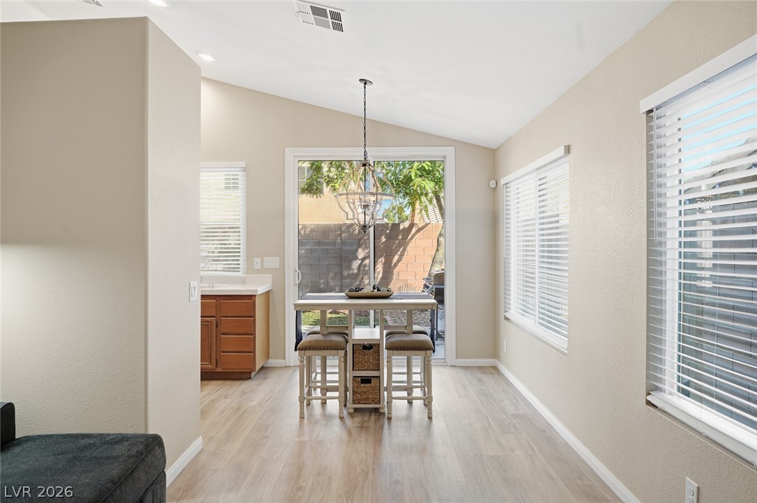 9624 Sterling Ridge Avenue Property Photo 8
