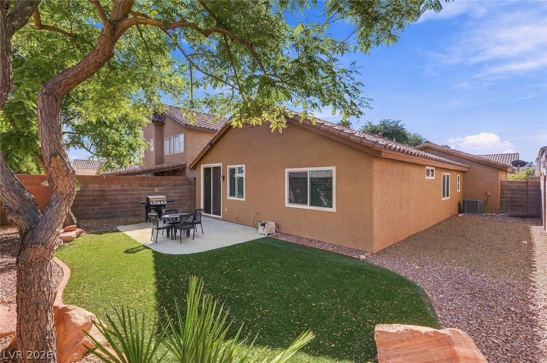 9624 Sterling Ridge Avenue Property Photo 26