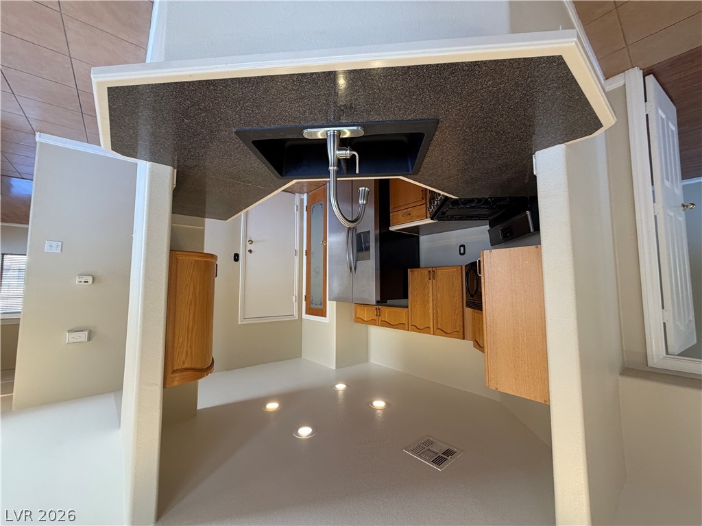 9115 Sparkling Star Street Property Photo 7