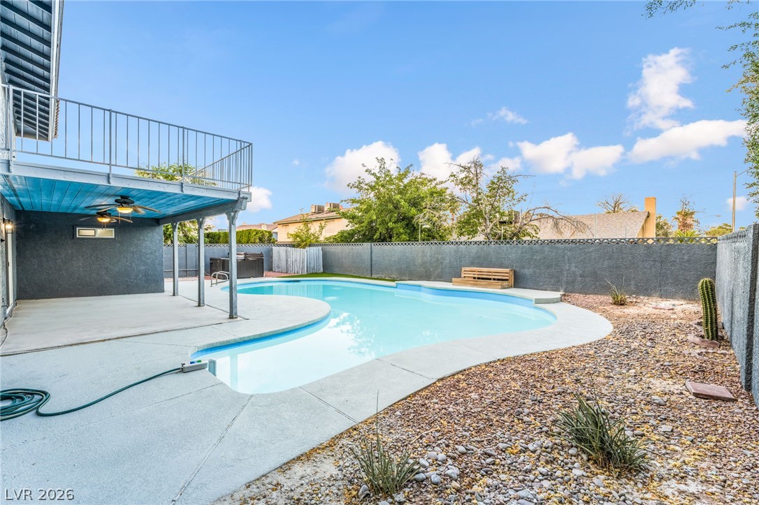 3990 Coolcrest Court Property Photo 47