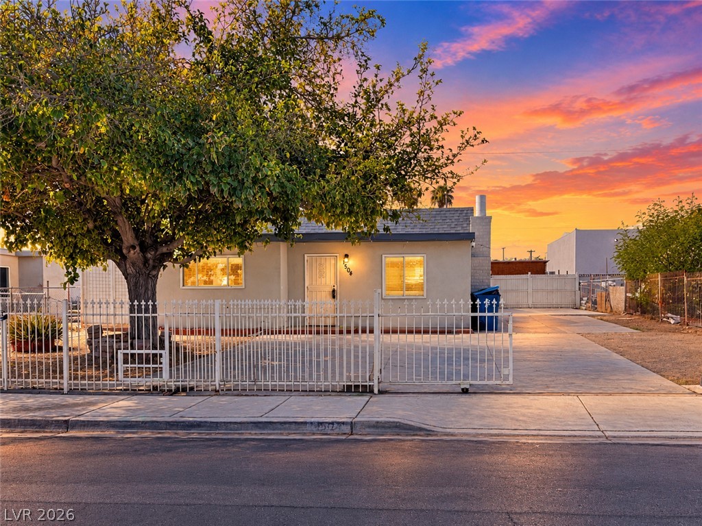 1504 Ardmore Street Property Photo 1
