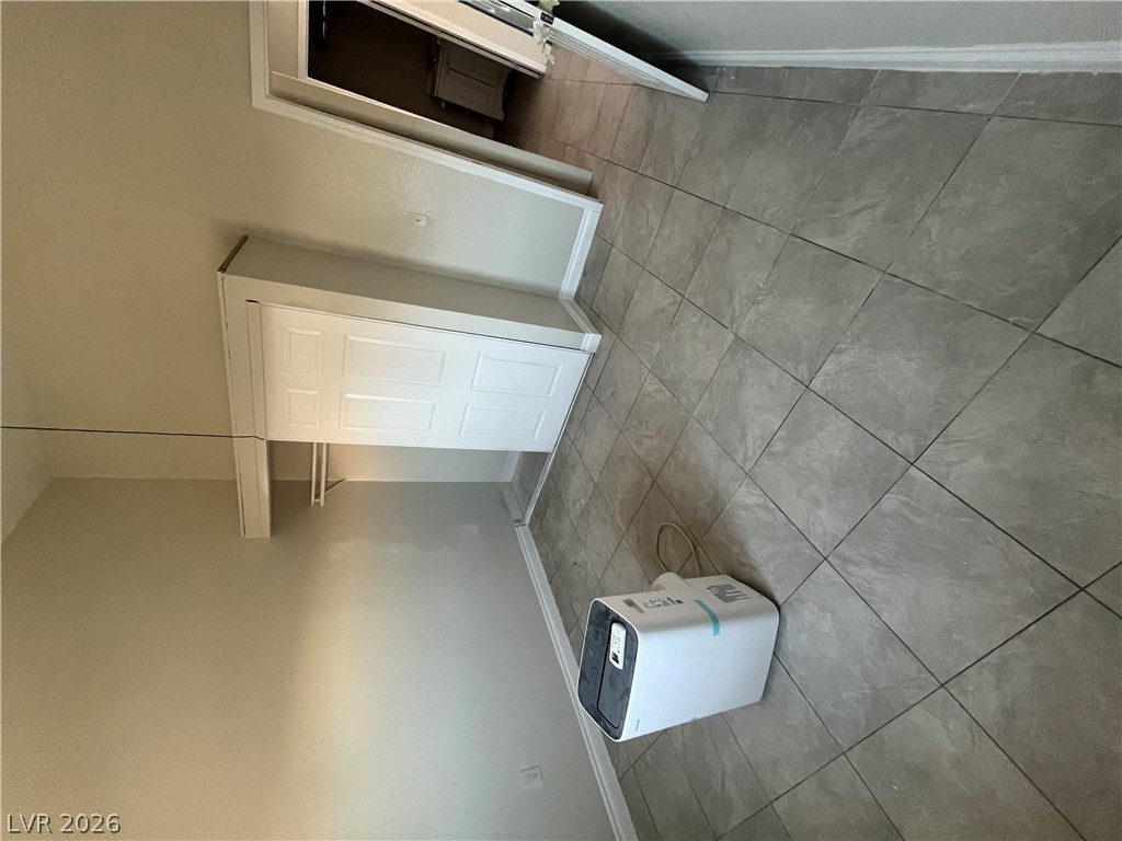 632 Triest Court H Property Photo 6