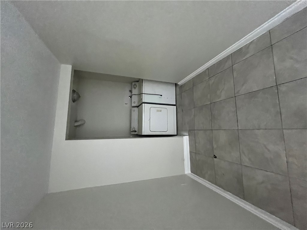 632 Triest Court H Property Photo 7