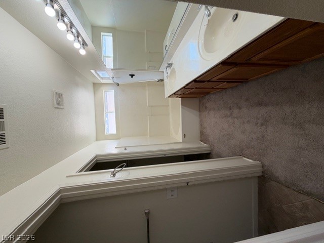 2506 Lady Elizabeth Court Property Photo 14