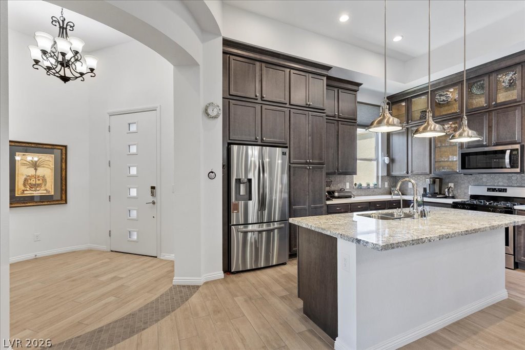6722 Desert Crimson Street Property Photo 6