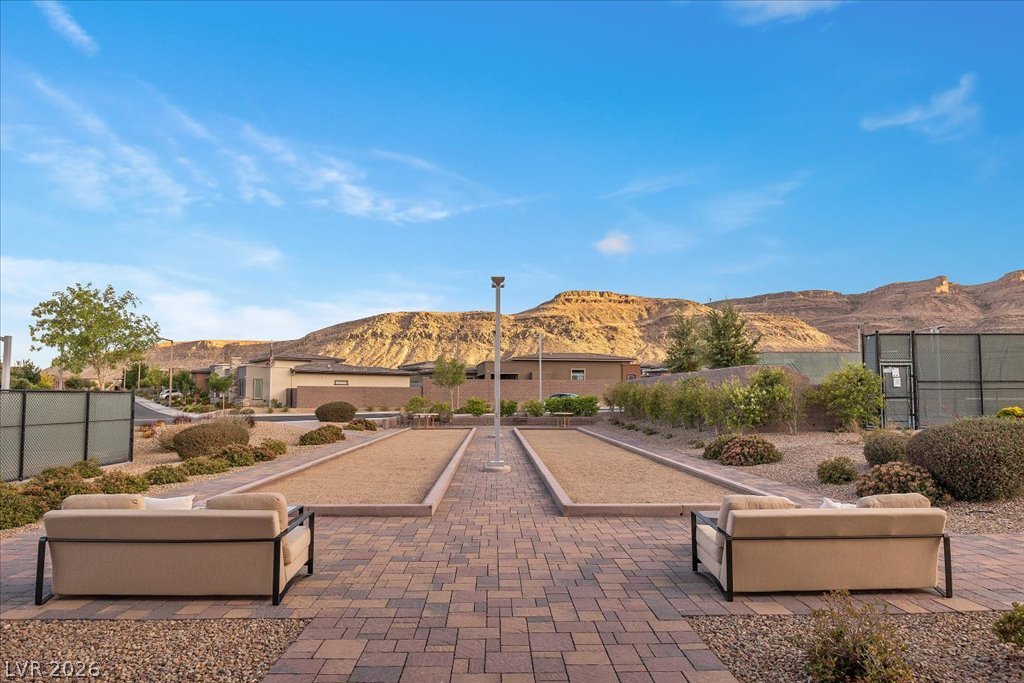 6722 Desert Crimson Street Property Photo 27