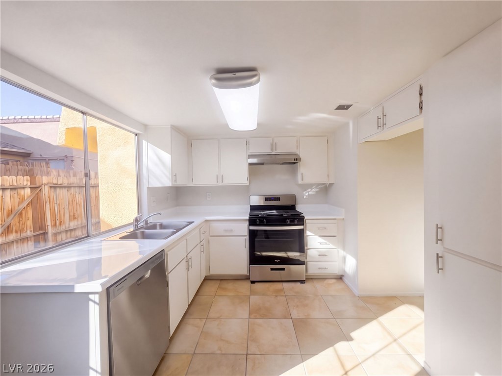 1511 Living Desert Drive B Property Photo 2