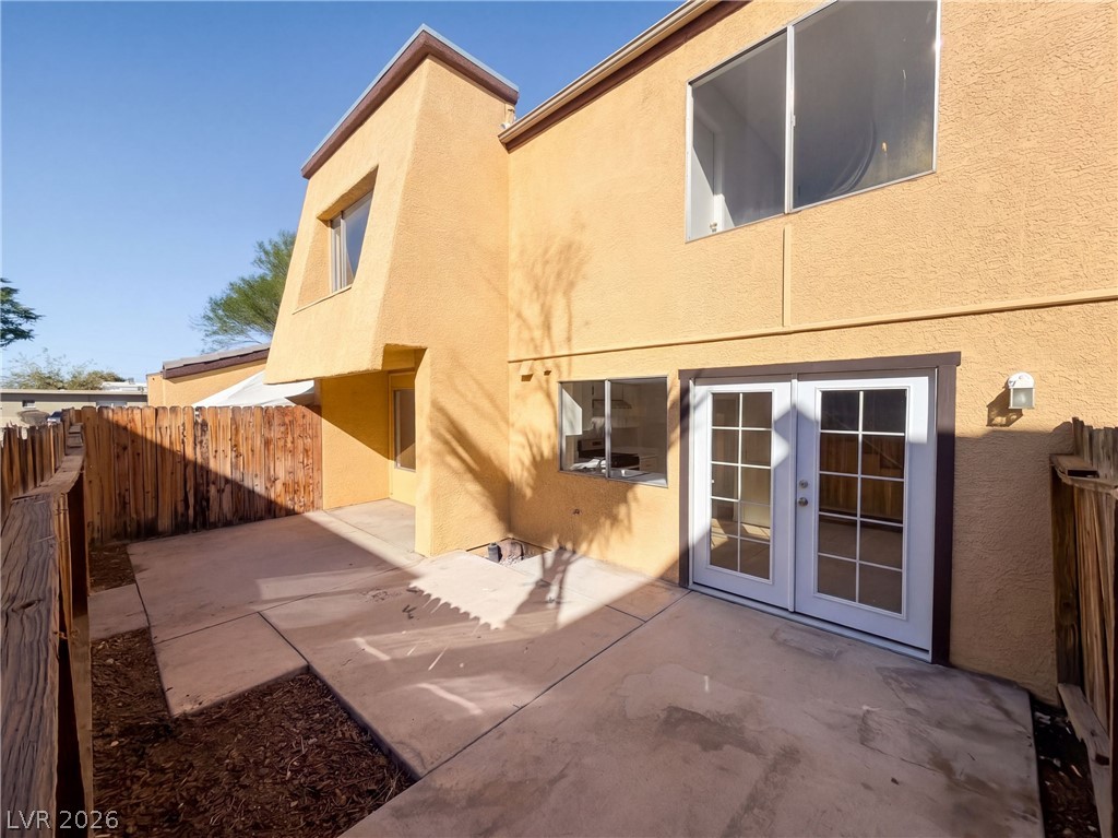 1511 Living Desert Drive B Property Photo 5