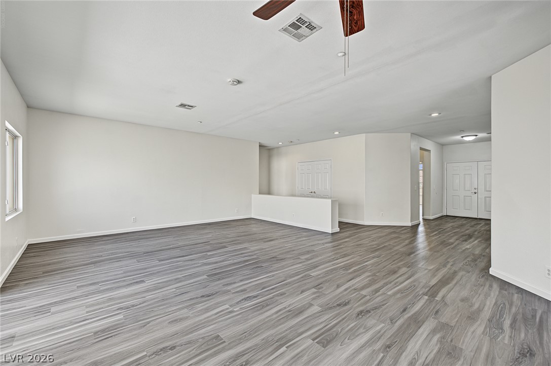 321 John Henry Drive Property Photo 7