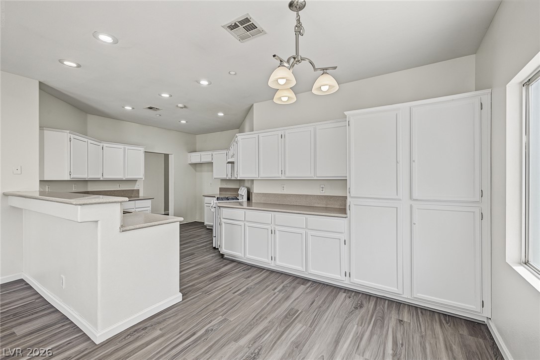 321 John Henry Drive Property Photo 11