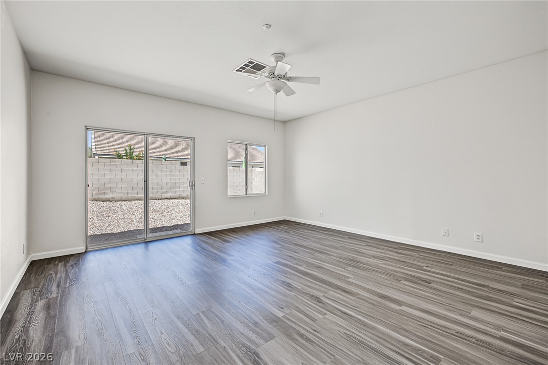 321 John Henry Drive Property Photo 15